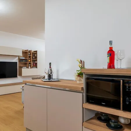 Apartamento 5' From The Sea, Elegant With Wi-fi And Ac *
