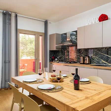 5' From The Sea, Elegant With Wi-fi And Ac Apartamento *